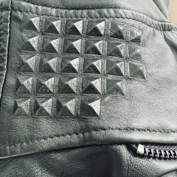 Slate & Willow Embossed Studs Moto Black 100% Leather Jacket Zipper Pockets XS/S - Picture 10 of 16